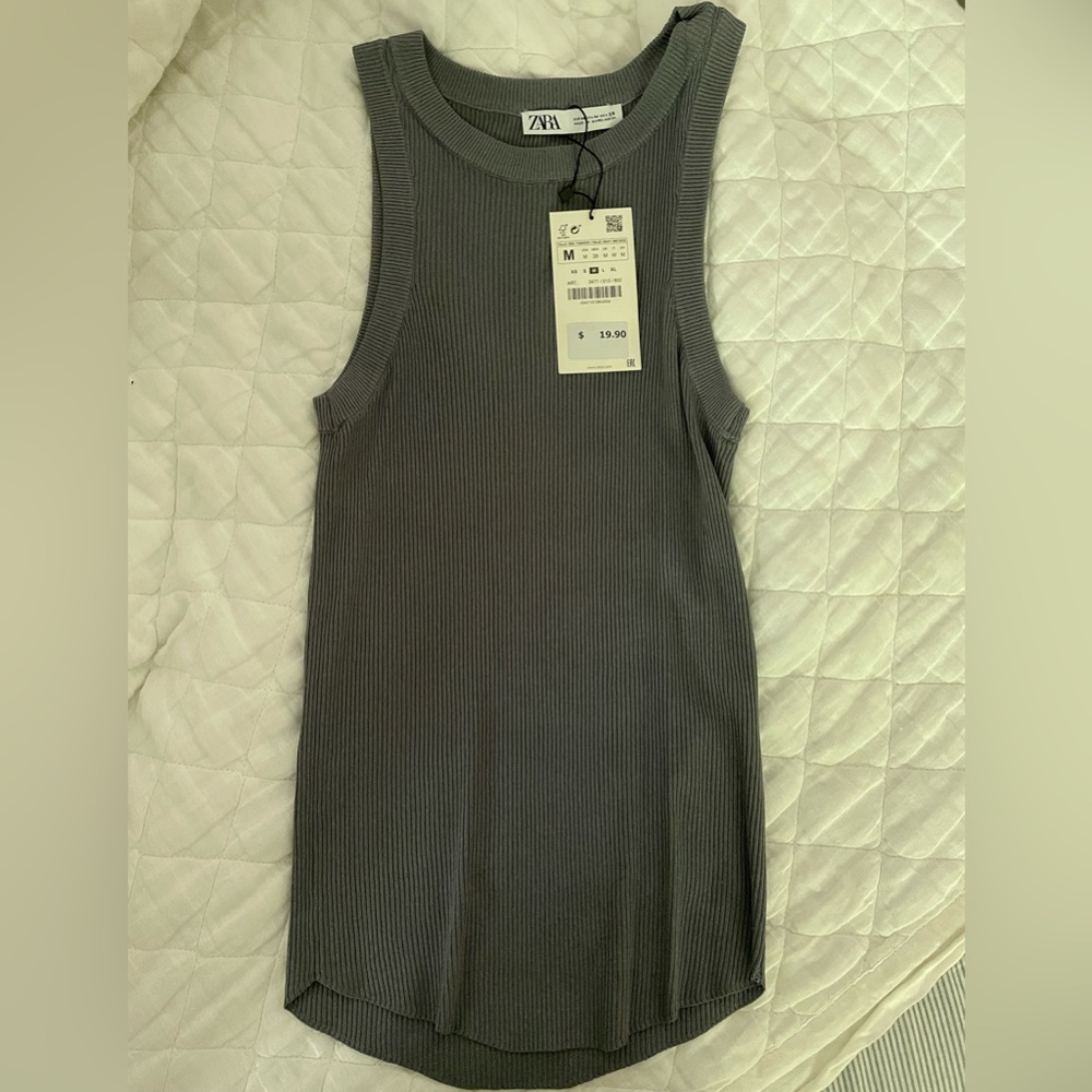 Zara NWT gray ribbed knit tank. Size M